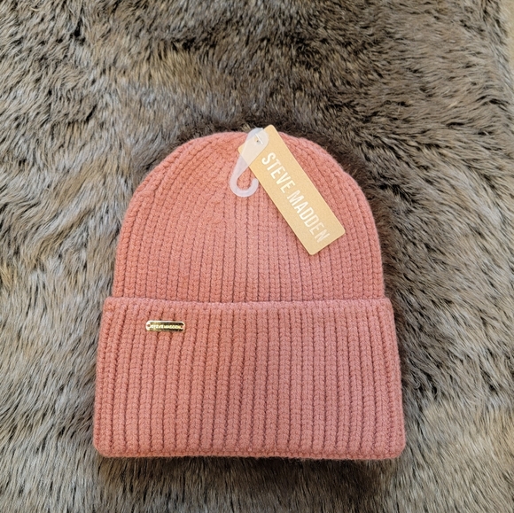 Steve Madden Accessories - Steve Madden beanie
